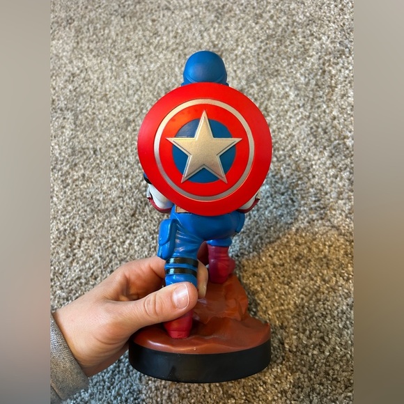 Cable guys Captain America Action Figure xbox or game controller holder - Picture 5 of 5